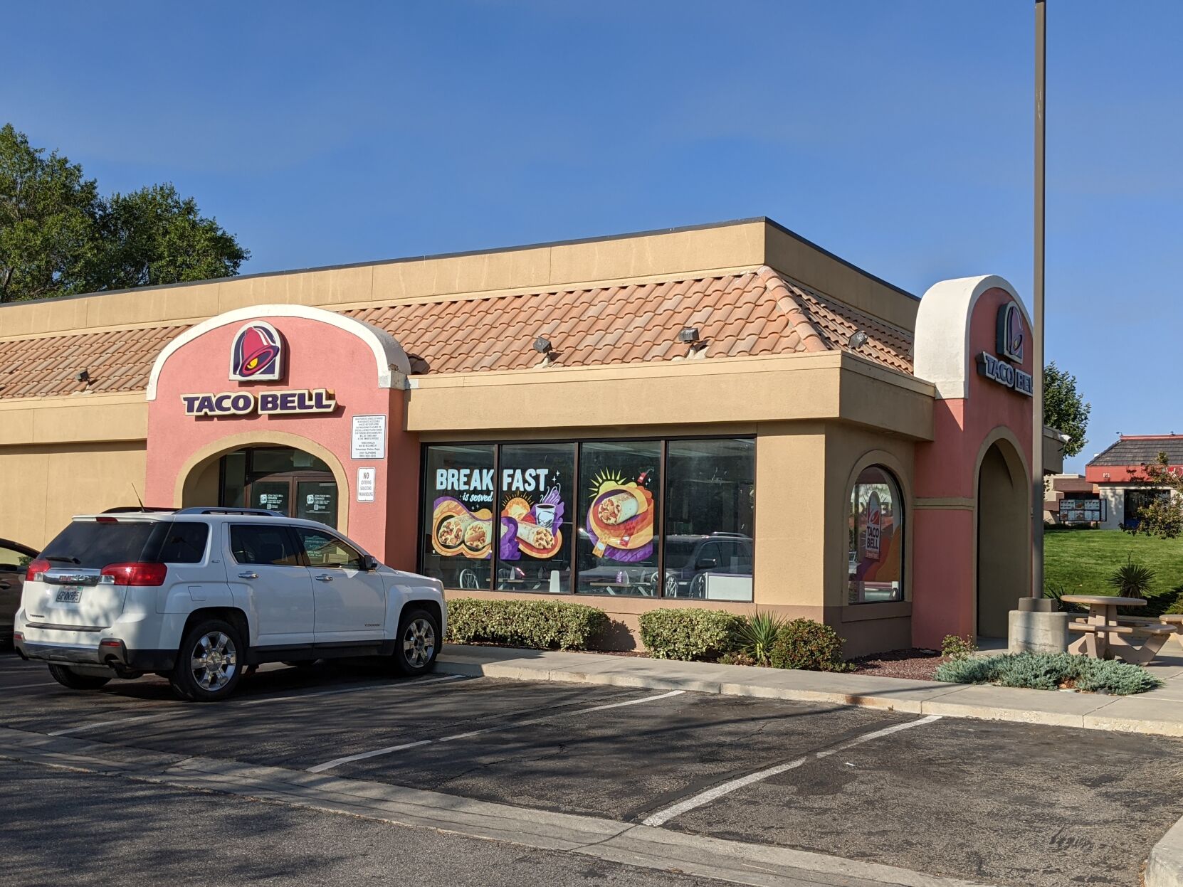 Taco Bell current.jpg